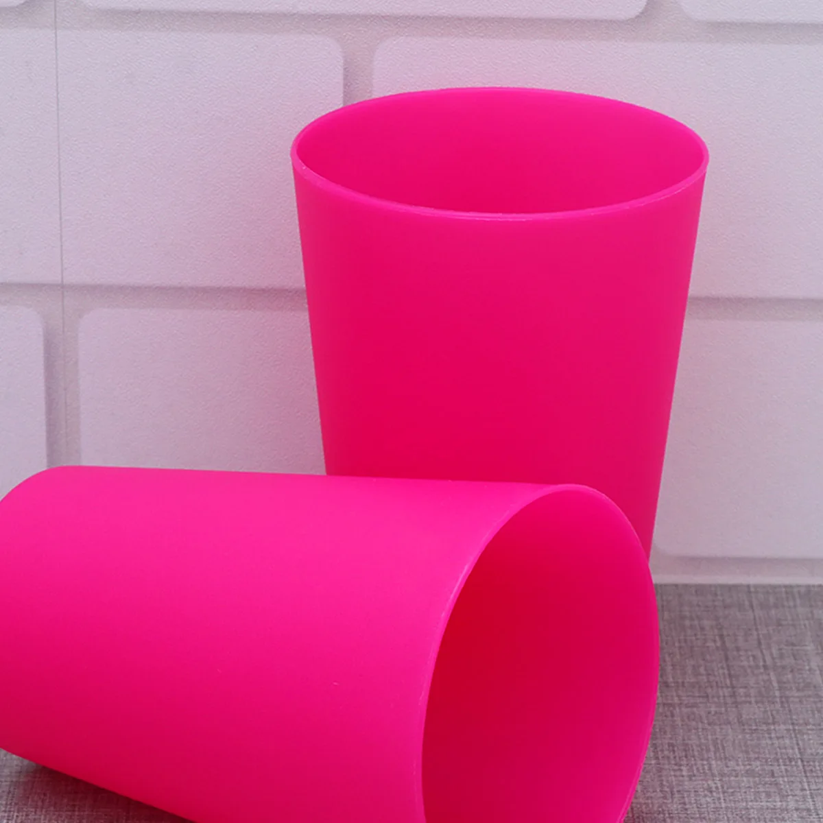 

12Pcs Plastic Drinking Cups Stackable Colorful Design for Cafe Restaurant Selfservice Areas Beer Wine Water