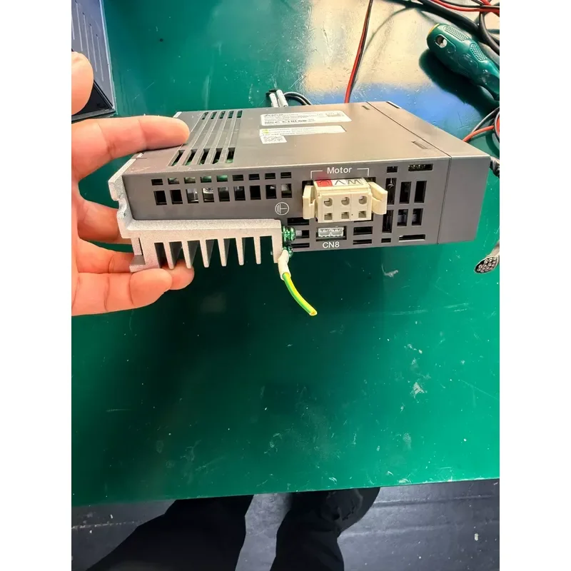 Disassembly: Servo Drive Controller Suitable for ASD-A2-0421-L, 400W