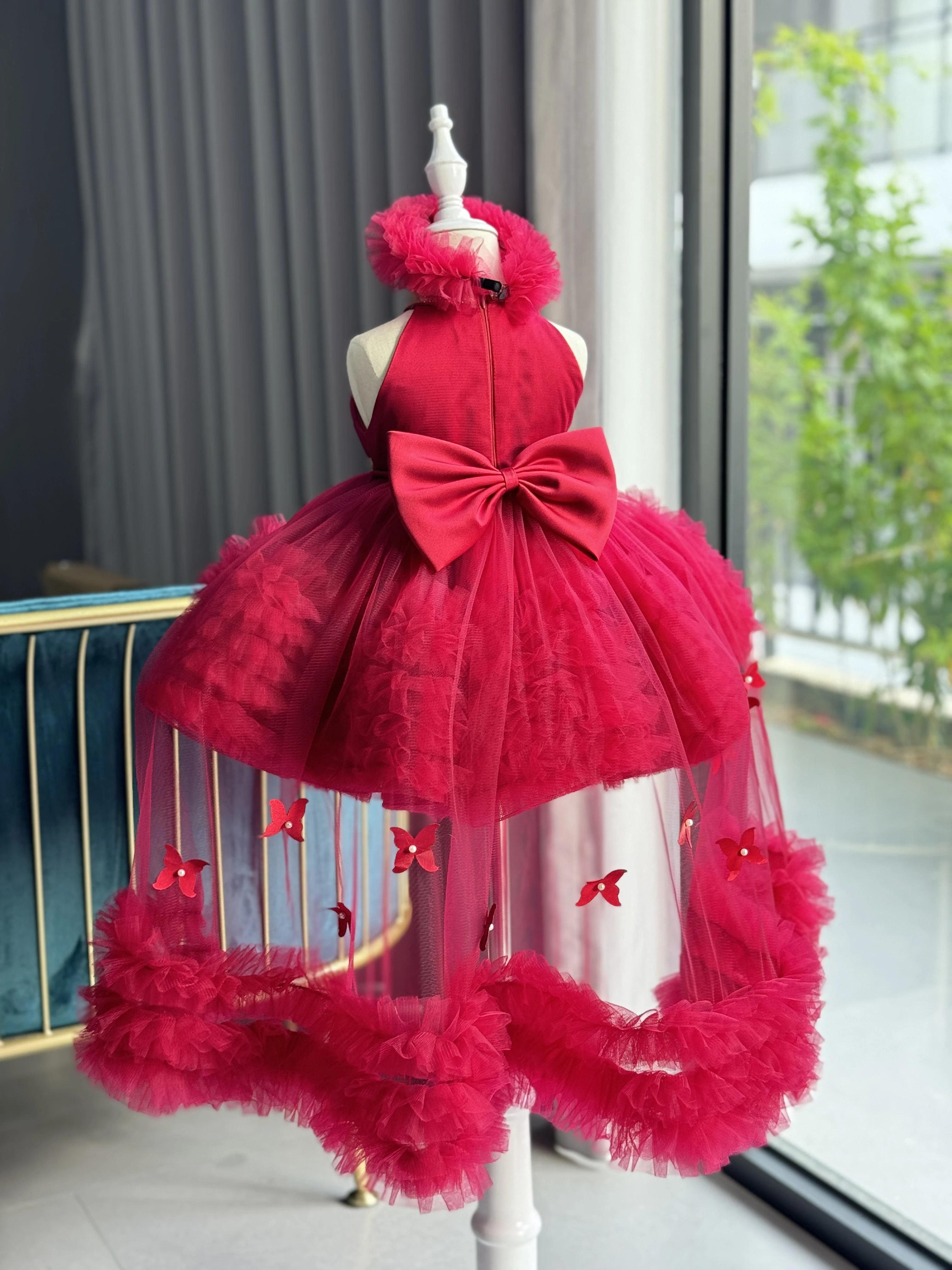 

Customized Wine Red Flower Girl Dresses For Wedding Tulle Bow Puffy Cute Baby Kids Birthday Ball Princess First Communion Gowns