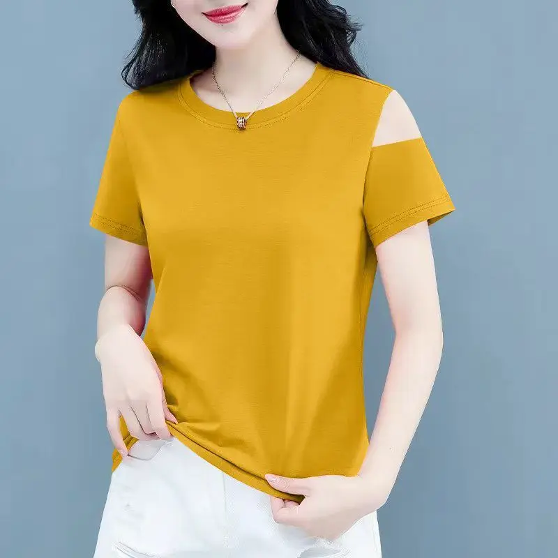 بلوزات عصرية بأكمام قصيرة ورقبة دائرية بلون واحد مكشوفة الأكتاف ملابس نسائية لصيف 2025 قمصان جديدة فضفاضة تناسب كل مباراة قمصان ركاب