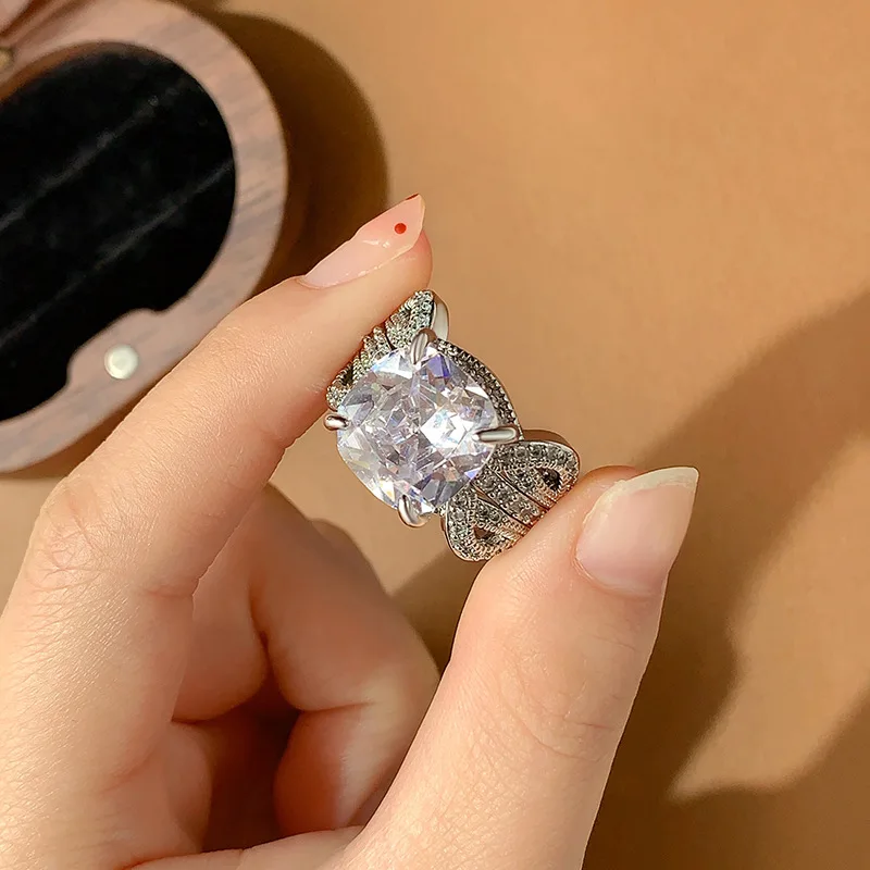 S925-sterling-silver-hot-selling-sparkling-diamond-square-princess-ring,-women's-fashion-engagement-proposal-two-piece-gift-set