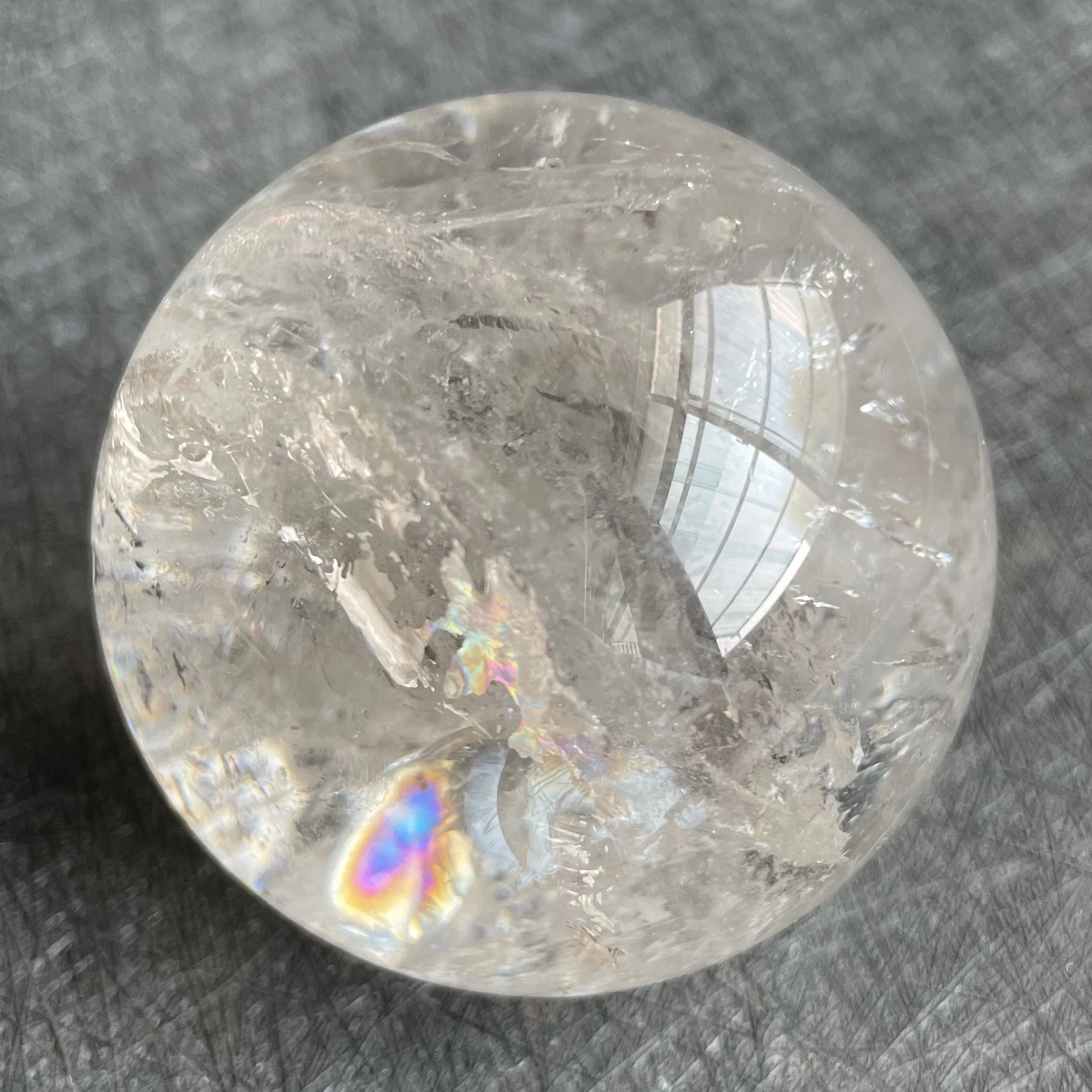 

228g Natural Stone Clear Quartz Sphere Rainbow White Crystal Ball Rock Decoration Rough Polished Healing W6