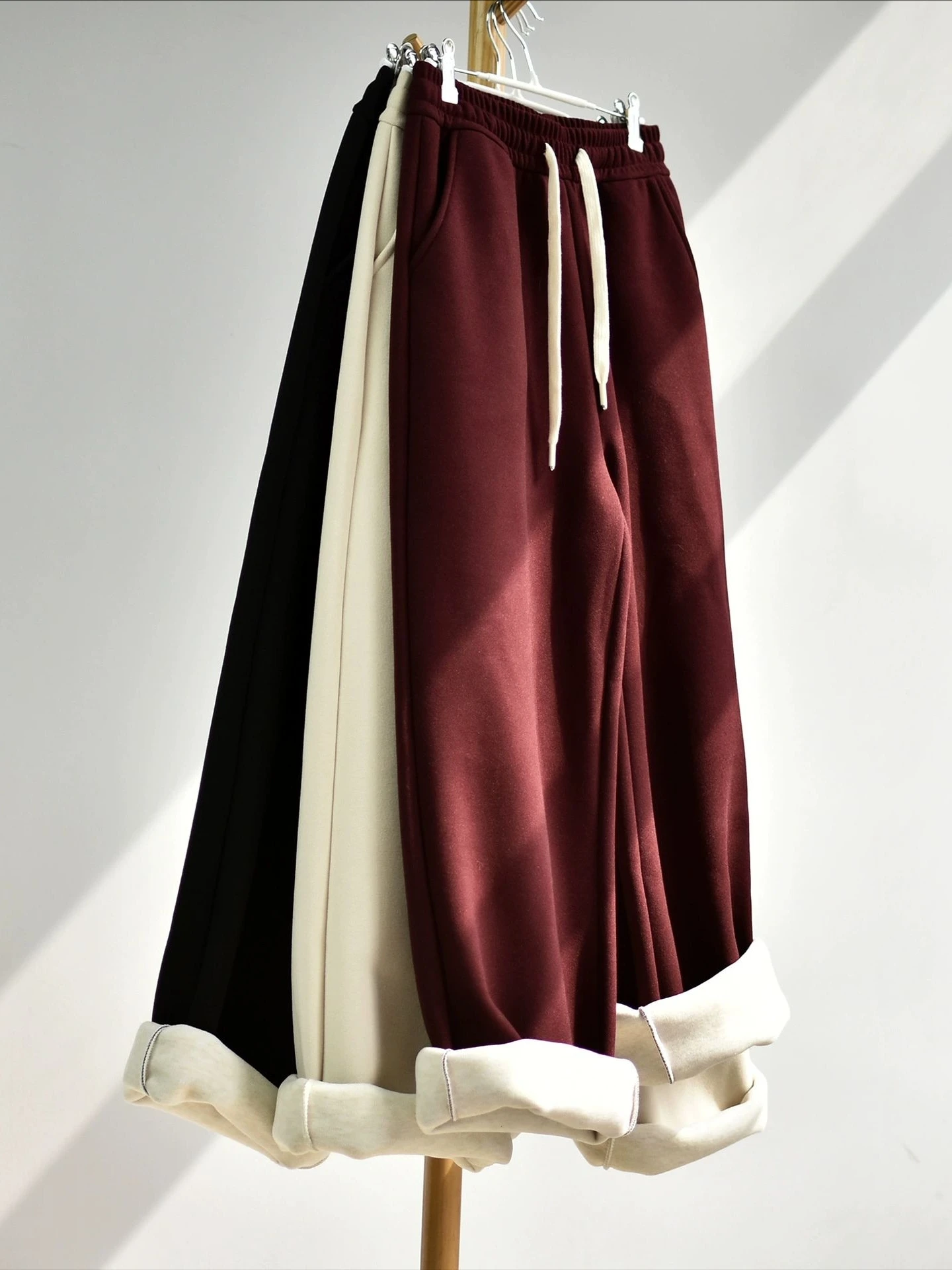 Casual Thicken Fleece-Lined Sweatpants Women Loose High Waisted Versatile Warm Female Pants 2025 Winter New Lady Sports Trousers