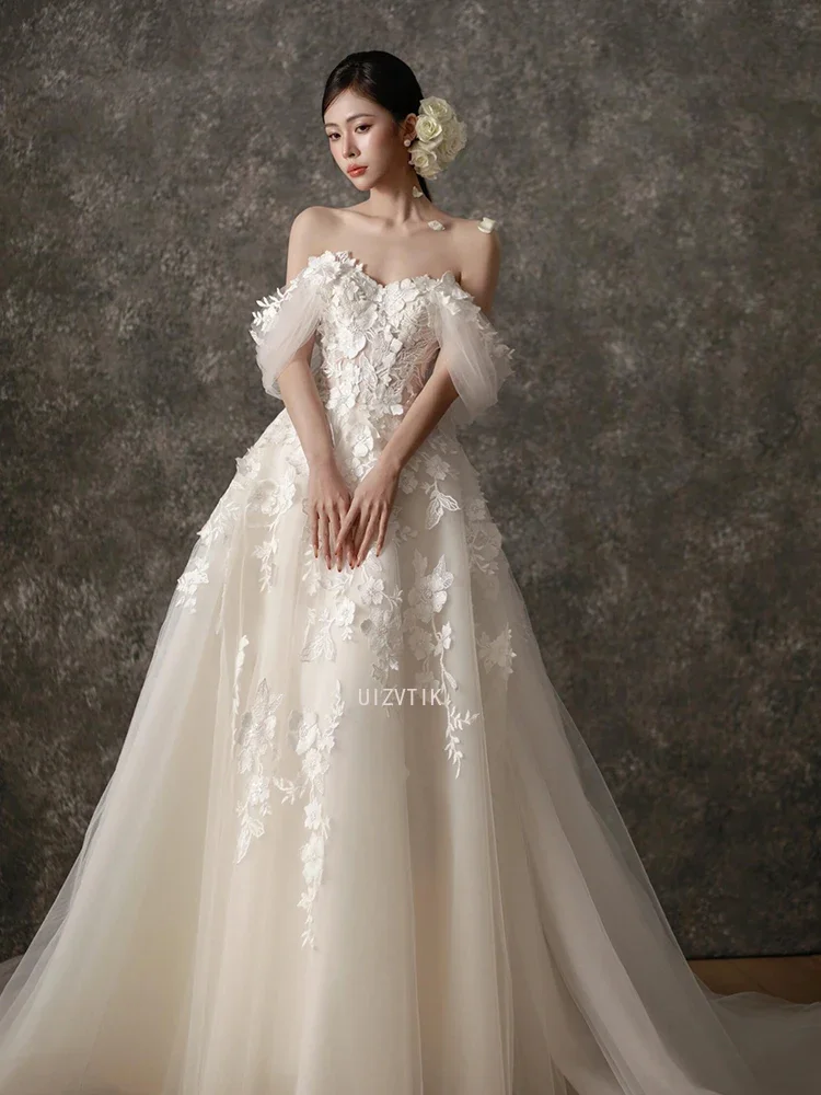 Robes de mariée de luxe pour femmes, manches bouffantes détachables, laçage, plis appliqués, robe de bal personnalisée