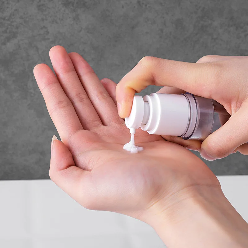 2457 30/50/100ml Travel Airless Pressing Bottle Pump  Spray Emulsion bottle Cosmetic Vacuum Foaming bottle Transparent portable