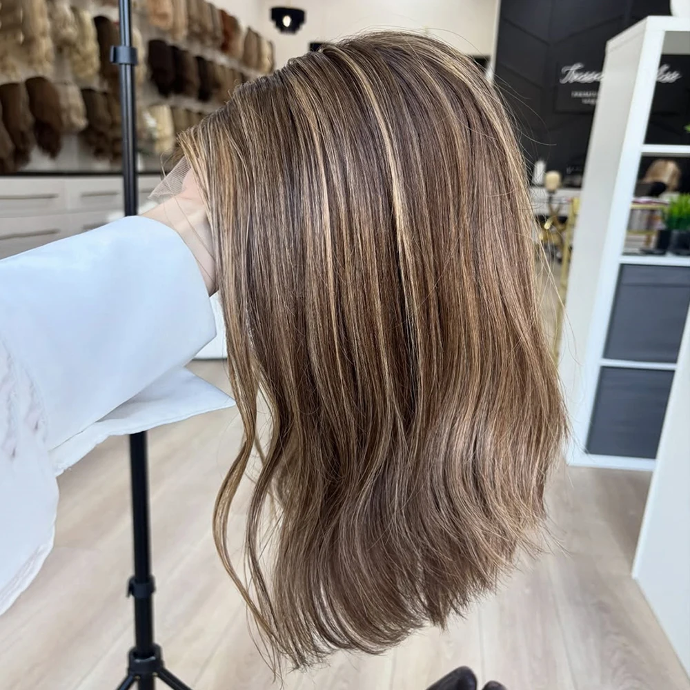 

Синтетический парик с мягкой балайе, с разрезом по центру, с кружевной передней частью, с карамельно-русскими мелированиями и натуральным коричневым оттенком, из высококачественного волокна, без клея