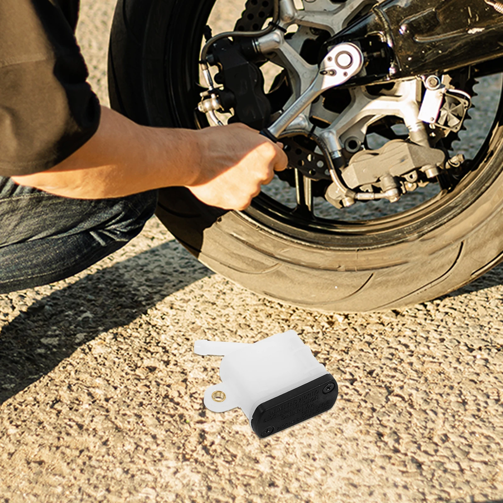 

Brake Pump Large Oil Cup Square Slope Mouth Separate Reservoir Motorcycle Car Durable Materials Easy Install Clutch Brake Fluid