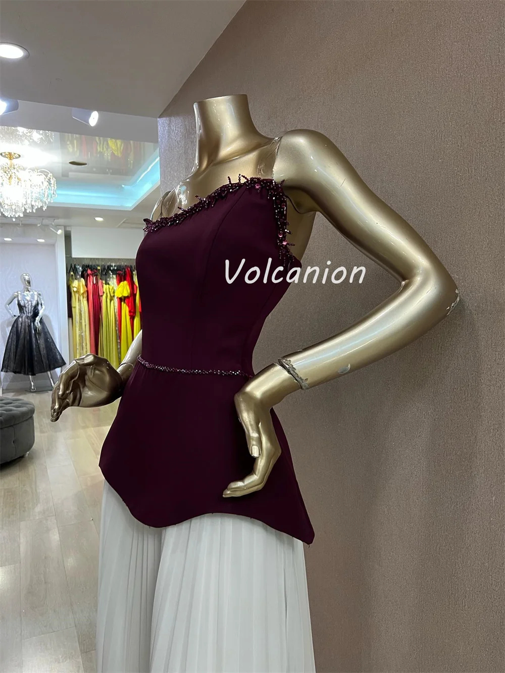 تخصيص أزياء أنيقة جيرسي رايات كشكش حجر الراين الديكور مستقيم فساتين طويلة حمالة فساتين مناسبة مخصصة مثير