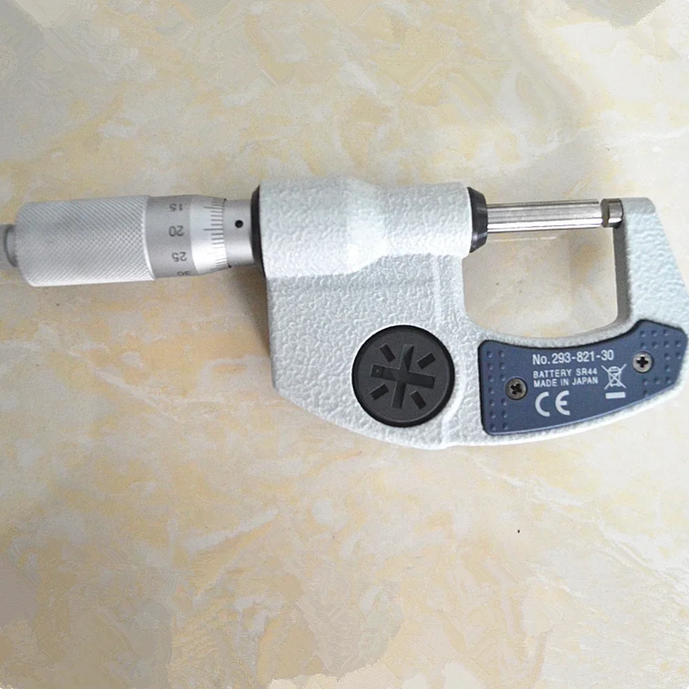 Mitutoyo Micrometer 293-821with Dust/Water Protection Conforming To IP65 Level