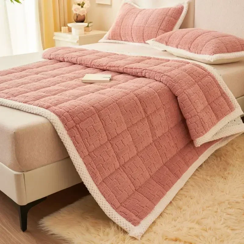 Winter Taft Velvet Mattress Toppers Thick Warm Bed Cover Single Bed Sheet Fold Thin Tatami Mat Non-slip Mattress Cover Bedspread