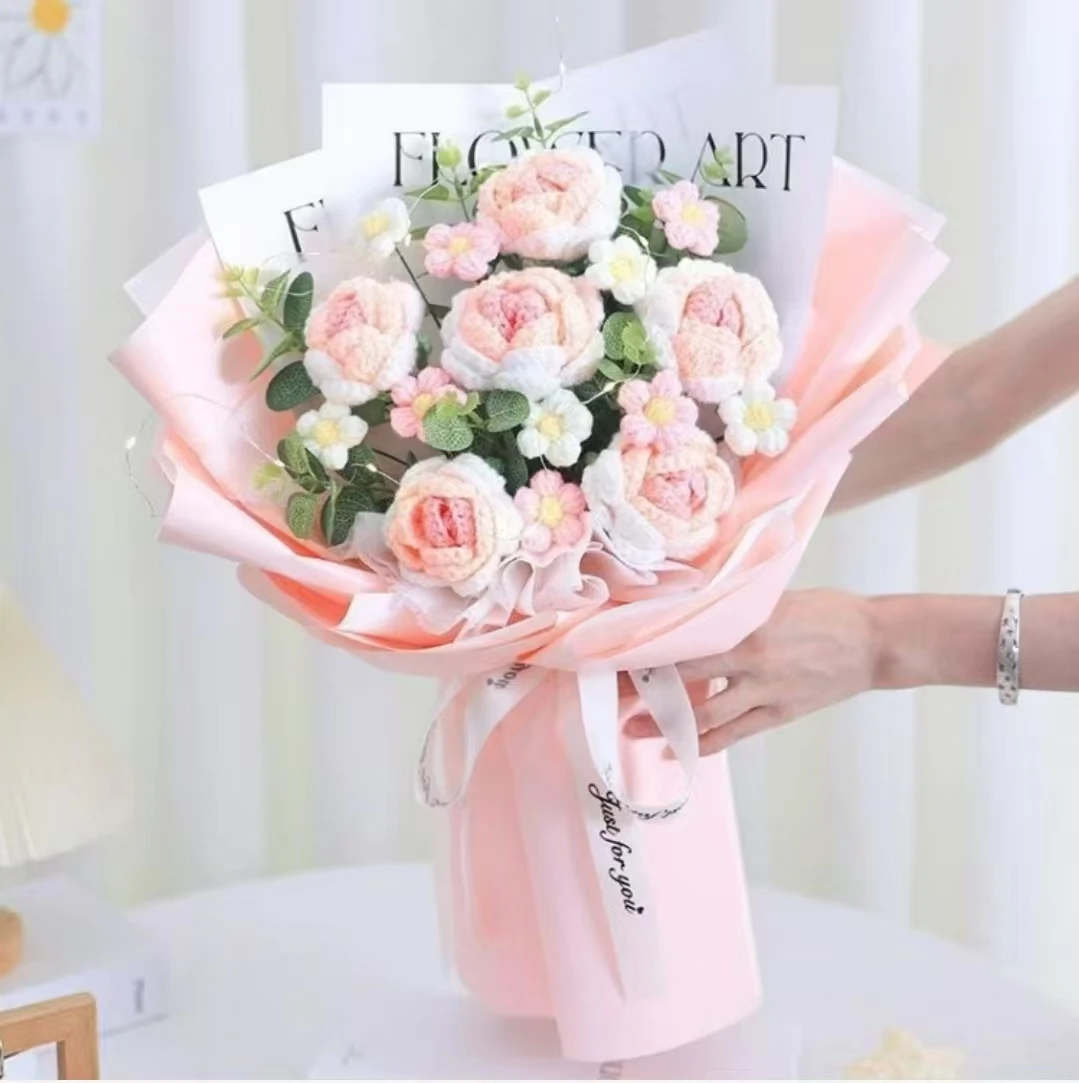 創造的な完成品ローズブーケ、女の子への誕生日プレゼント、親友への贈り物、毛糸で作ったバラの花、diy編み物材料キット