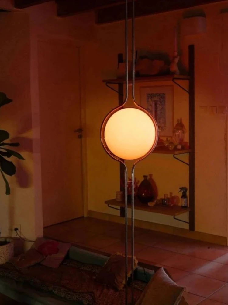 Nordic Creatieve Chroom Metalen Vloerlamp Wit Geel Acryl Bal Staande Lamp Woonkamer Hotelkamer Bank Decoratie Lamp - afbeelding 2