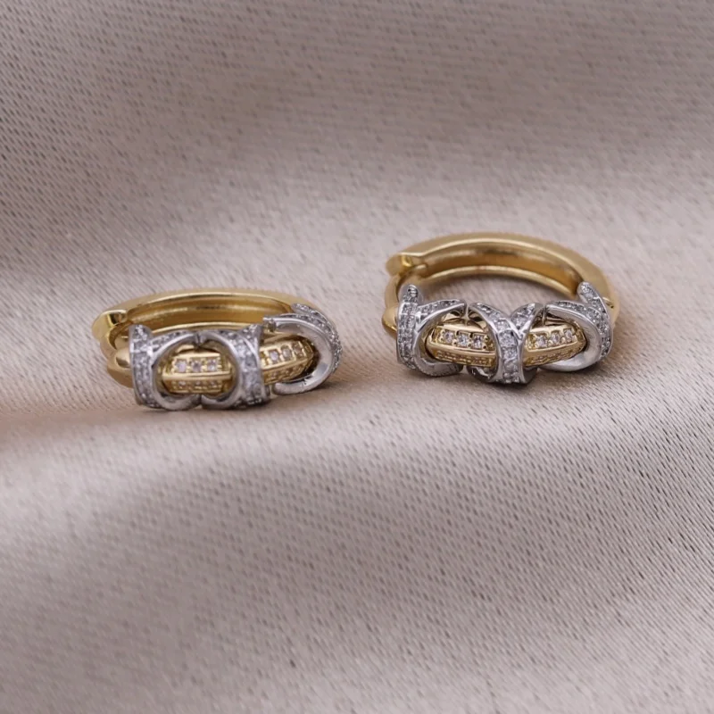 2025 Korean new design fashion jewelry two-color plated simple zircon cross earrings elegant women's daily work accessories