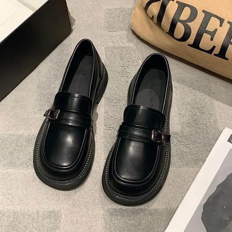 

Women's Soft Sole Loafers Spring and Autumn British Style Black Flat Slip on Work Shoes Versatile Comfortable Fashion Footwear