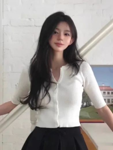 

ZILIHUA Dongda Gate New Korean Sle Women's T-irt ort Sve V-ne Slim Fit Knitted Top Gentle Sexy Versatile Summer Fa...