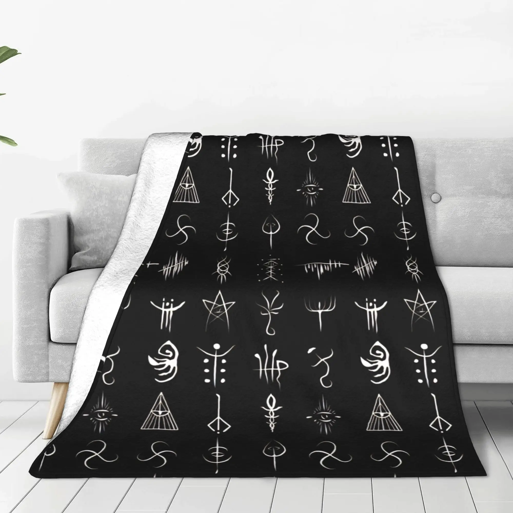 1PC Home Cutecore Dark Fantasy Bloodborne Blanket Super Cosy Plush Home Living Room Sofa Halloween