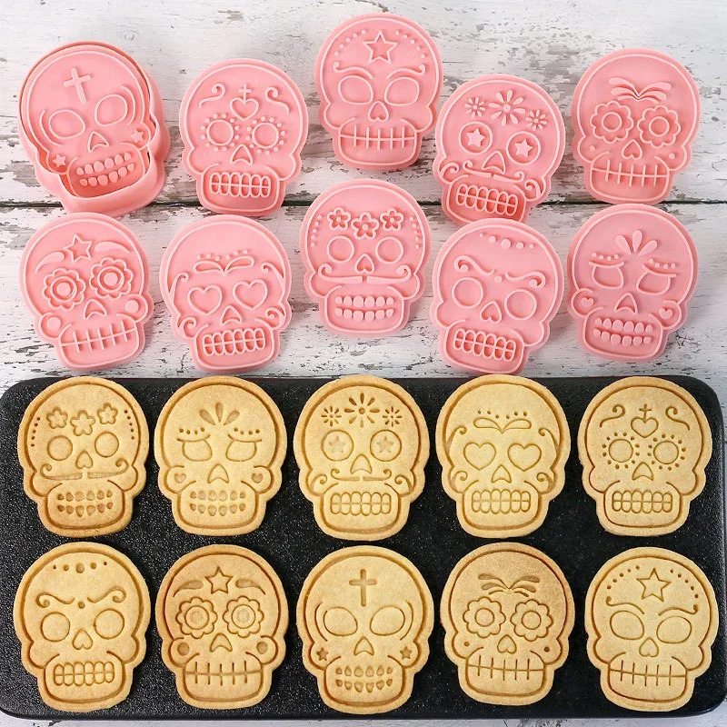 

3D Plastic Halloween Cookie Cutter Cartoon Patterned Skull Biscuit Stamp Mold DIY Day of The Dead Pastry Cake Decorating Tools