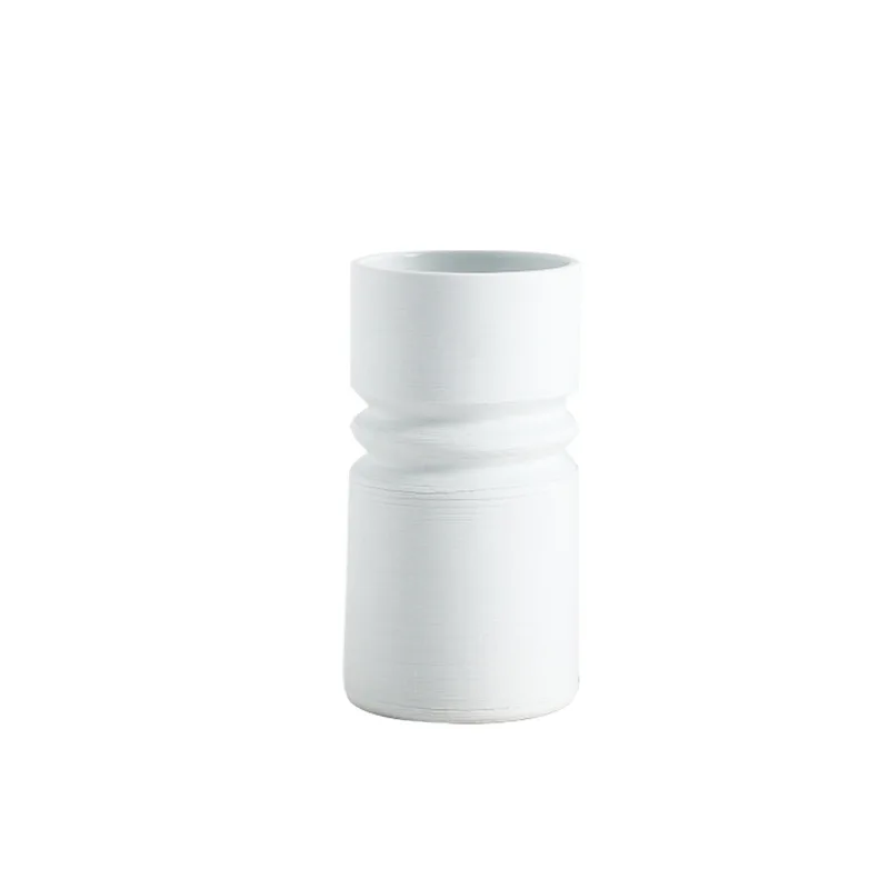 

Ceramic threaded vase