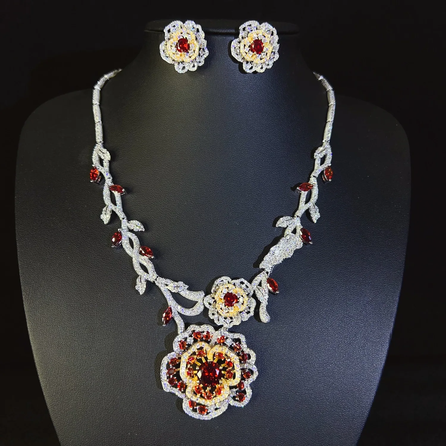 

Royal Style Flower Jewelry Set Necklace Earrings Vintage Crystal Zircon Bridal Party Accessory