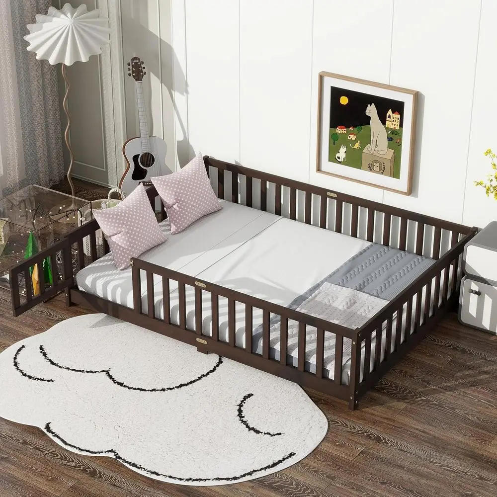 

Детская многофункциональная кровать из каучукового дерева с ламелями, дверцами, бортиками и ограждением