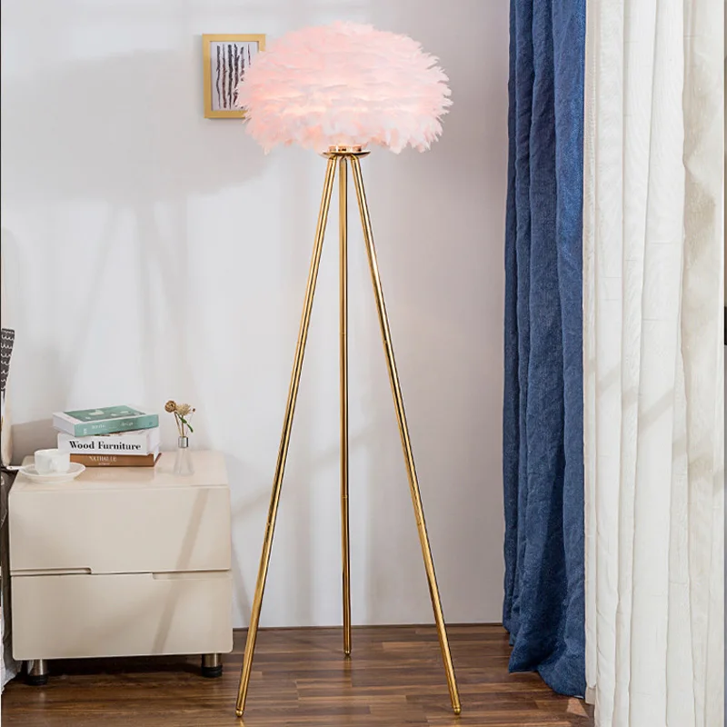 

Nordic Metal Floor Lamp Light Luxury Modern Living Room Home Bedroom Bedside Lamp Study Creative Vertical Feather Table Lamp