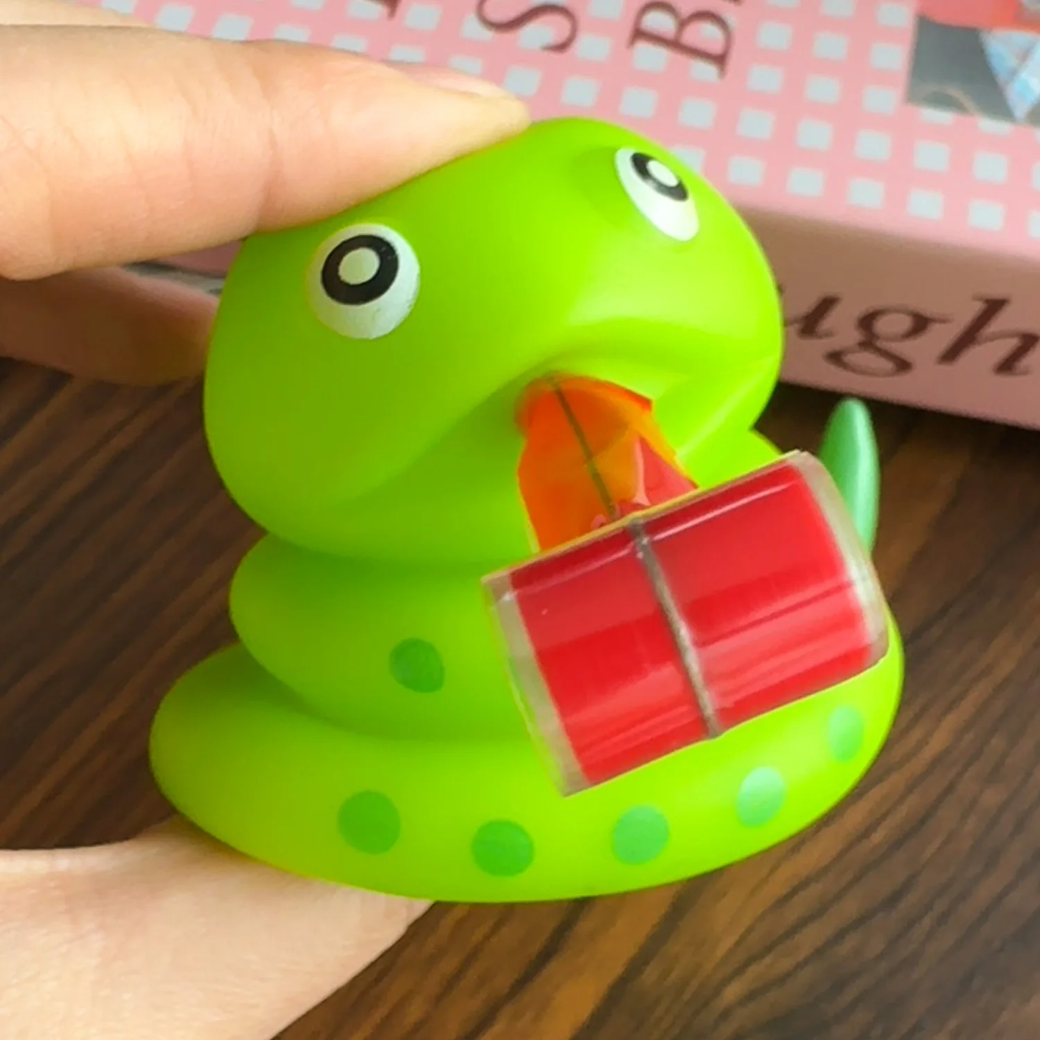 Year of The Snake Funny Squeeze Tongue-spitting Animal Toy Bb Whistle Cartoon Snake Pinch Children's Decompression Action Toys