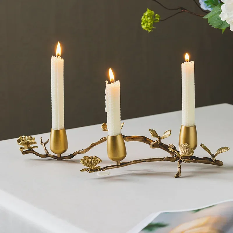 

Light Luxury Medieval Nordic Candle Holder Ornaments Wedding Party Brass Candle Holder Stand Living Room Dining Table Decor