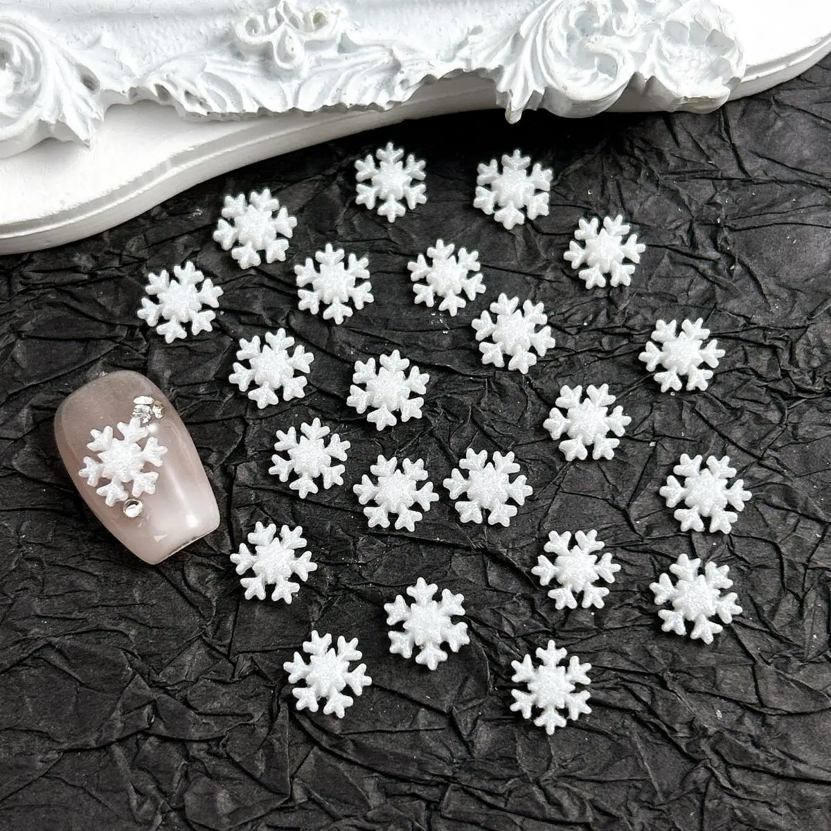 

3D Resin Christmas Festival Snowflake Nail Charms Bulk Cute Cartoon Snowflake Nail Art Accessories Supplies For Manicure DIY