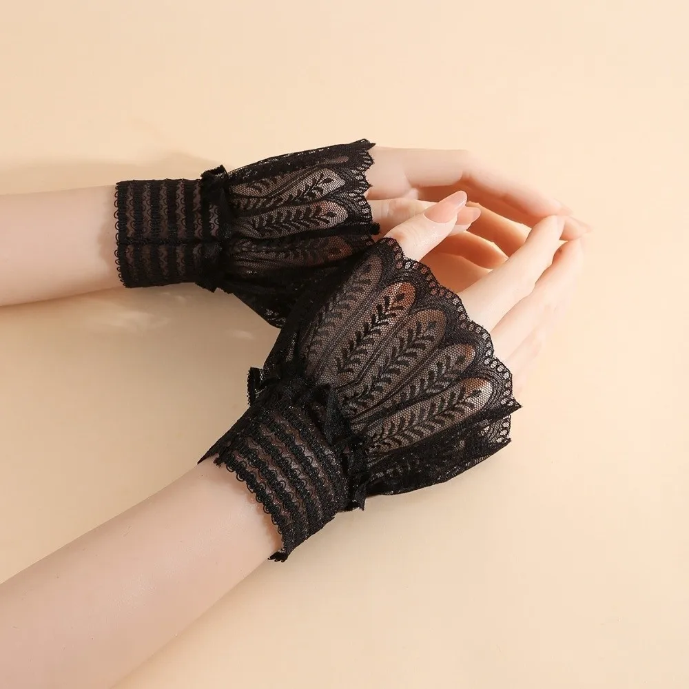 1 Pair Versatile Elegant Fake Cuffs Detachable Solid Color Lace Sleeves Thin Embroidery Pattern False Cuffs For Women