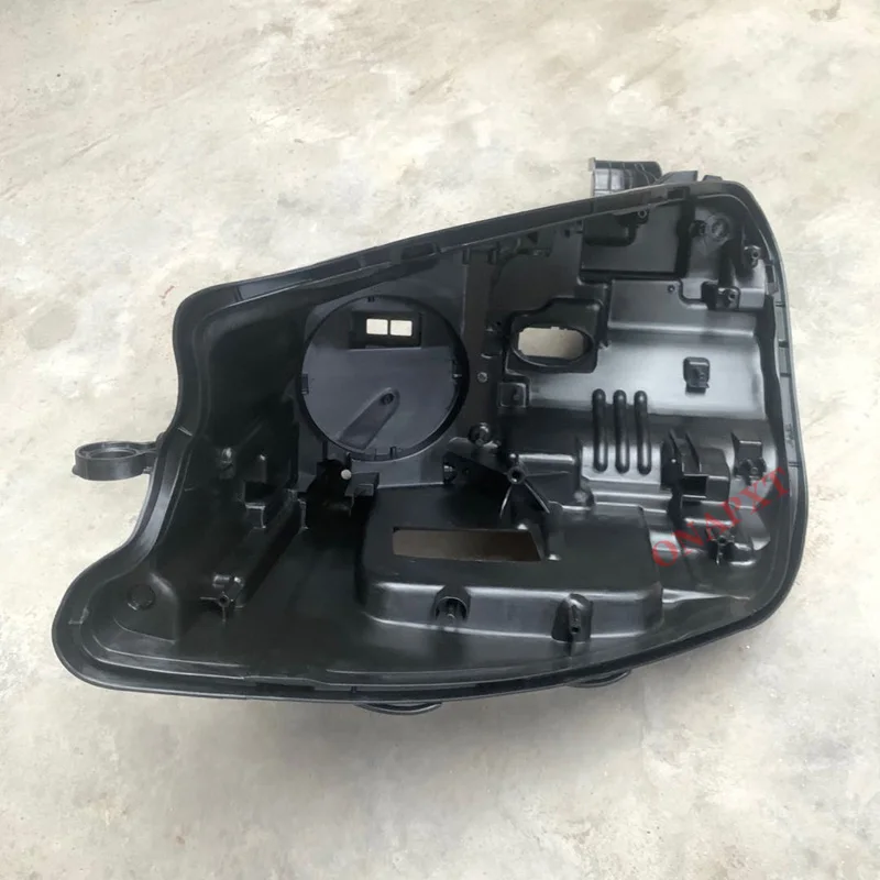 

Front Headlight Cover Black Base Headlamp Back Housing Bottom Protection Shell For Mercedes-Benz E-Class W213 2021-2022