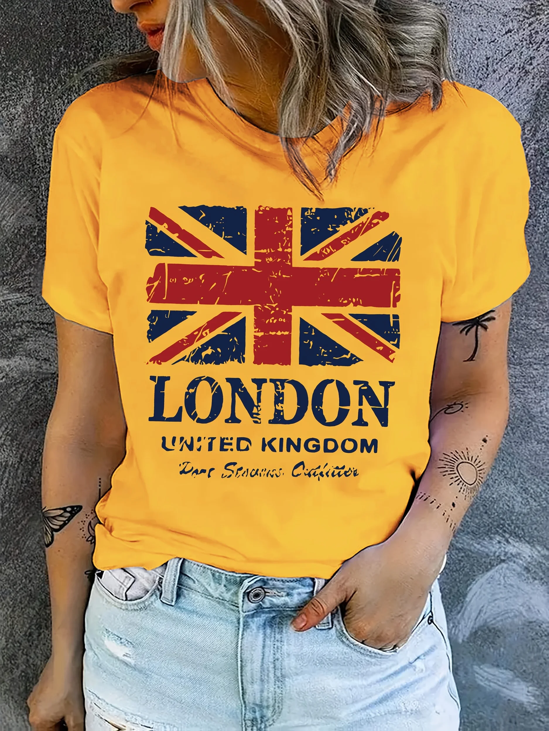 T-shirt alla moda con bandiera - Summer Clothing London recensione e prezzo