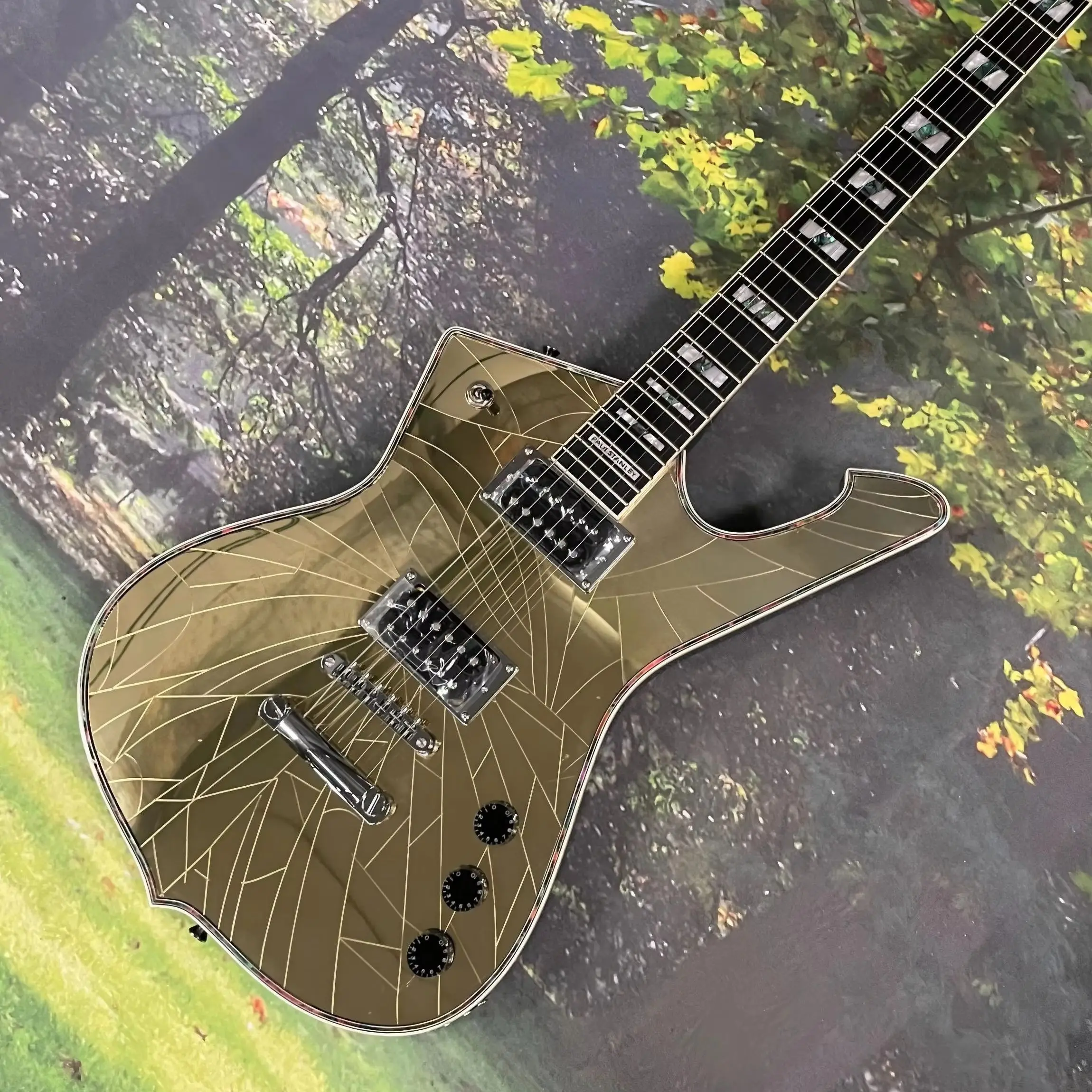 

6 String Electric Guitar Black, golden Mirror Crackle Finish, HH Configuration Fixed Bridge, Stage Ready