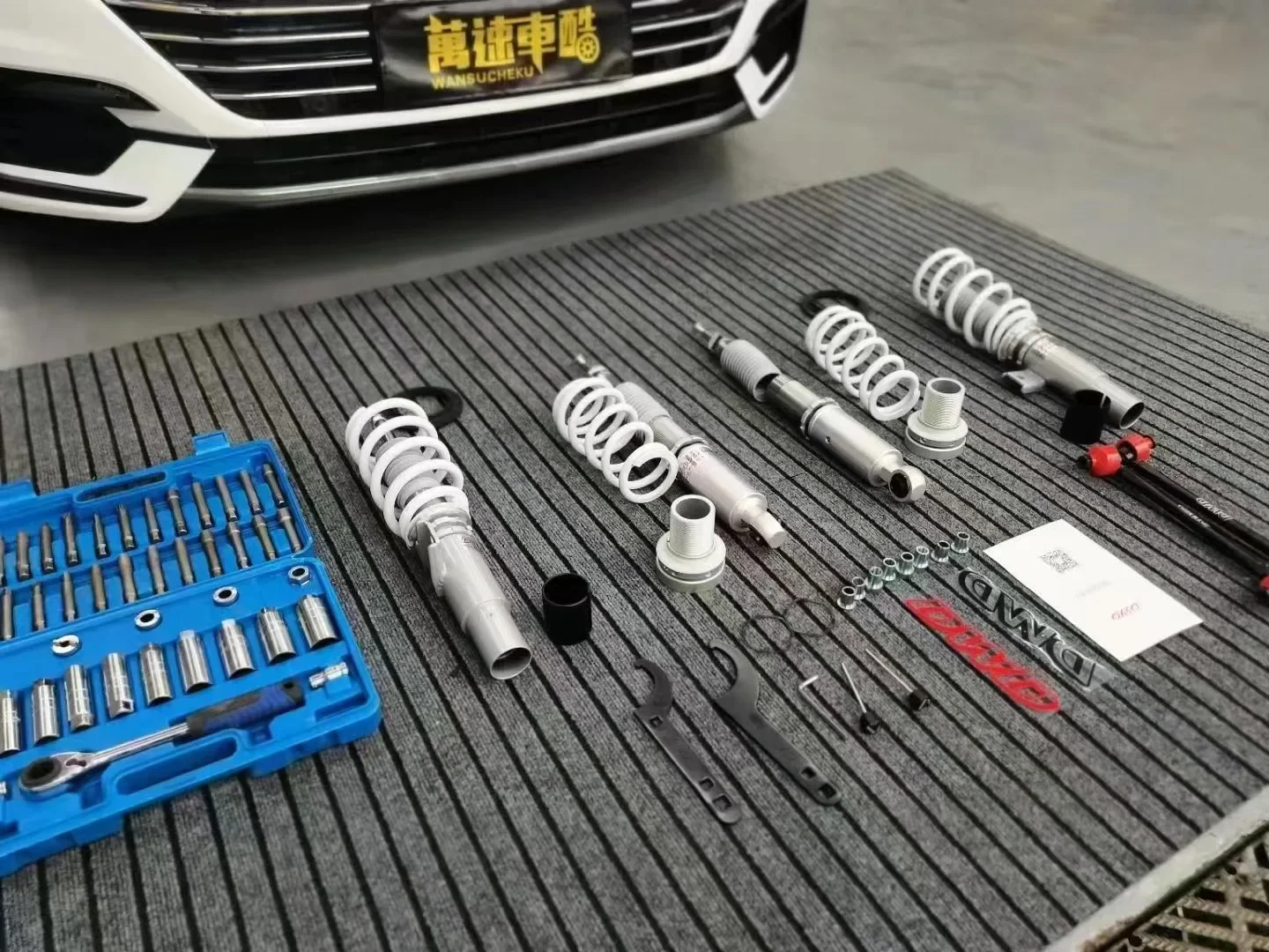 

VW Golf 8th Gen MK8/MQB 2020+ Adjustable Mono-tube Coilover Performance Shock Absorber VWG087