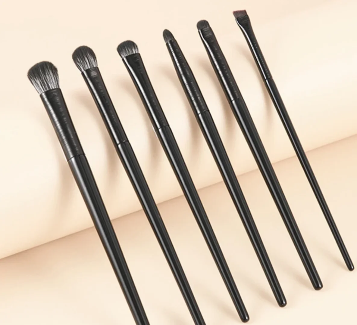 Thumbnail 3 - #25 Eyeliners List of Top Picks