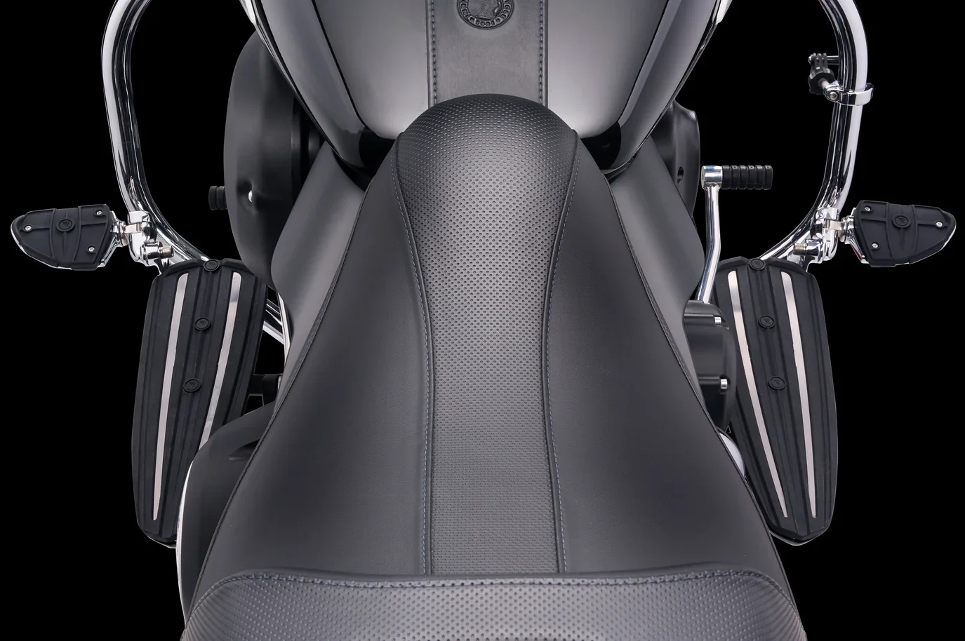 FOR INDIAN Chief Chieftain Roadmaster Springfield Vintage 2023 2024 Motorcycle Mid-Frame Heat Shields Air Deflector Black Trim view 2