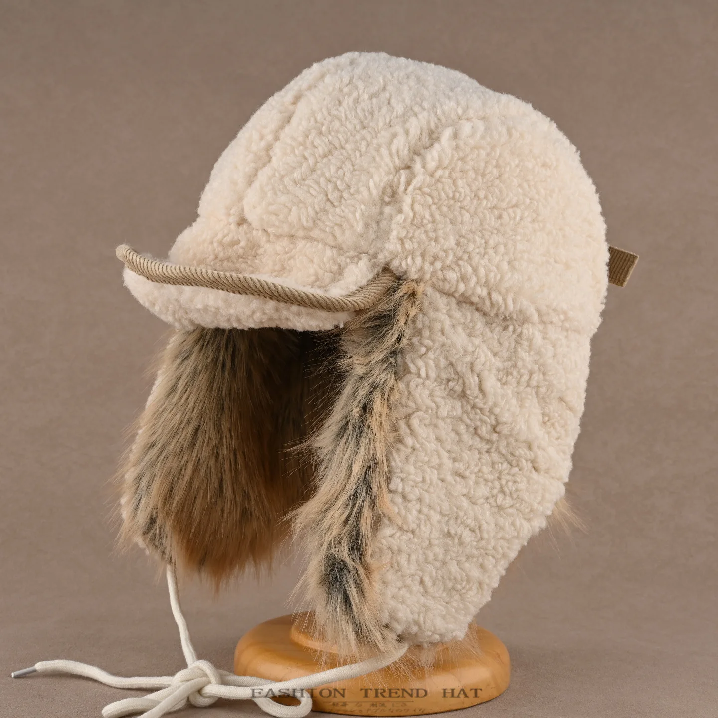 1pcs Winter Korean version lamb fleece Lei Feng hat Fleece-Lined Thickened Thermal Ear protection outdoor flying hat