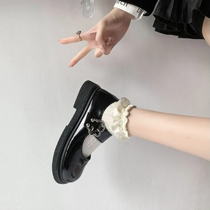 Buty damskie Okrągłe palce Japoński styl Lolita Obuwie damskie Off White Gothic Loafers Cute Mary Jane Kawaii With Stylish