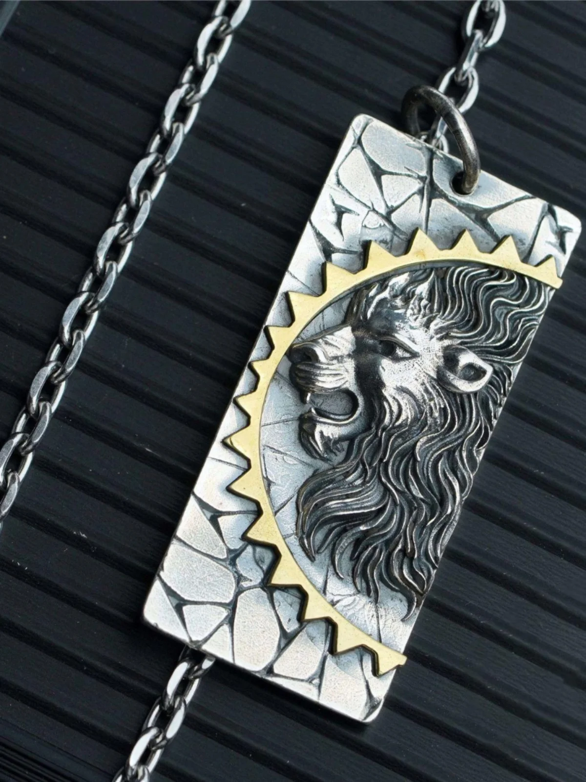 Silver Lion King Necklace Men's Fashion Jewelry Luxury Pendant Lightweight Alloy Accessory  out World Style TD-445