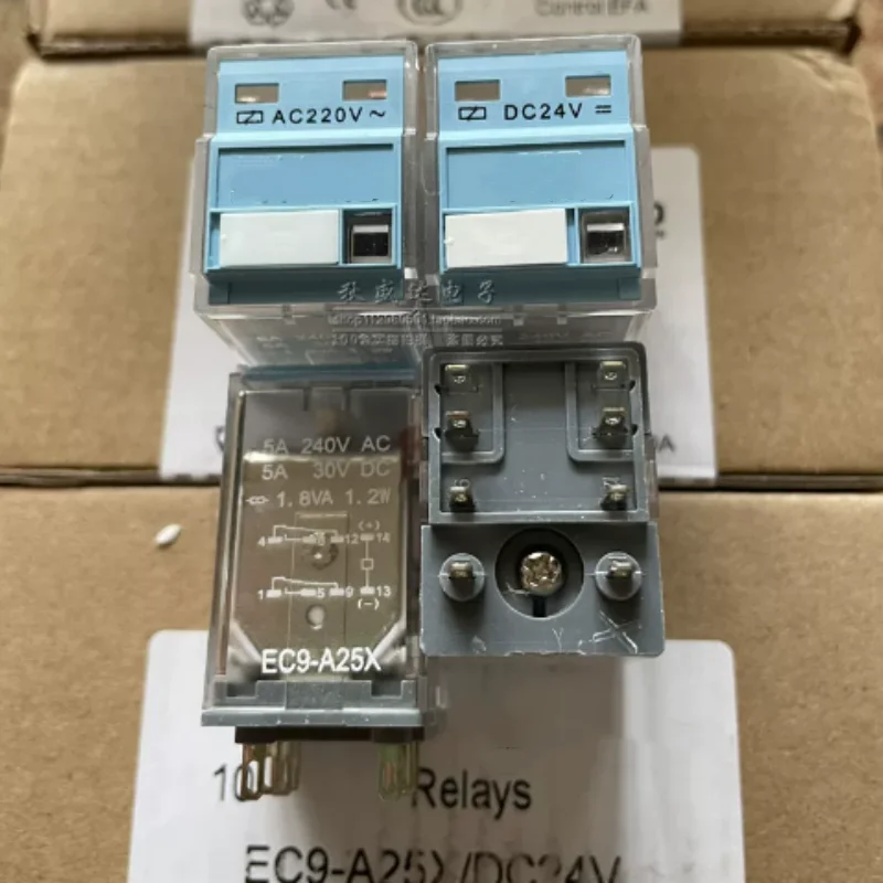 New EC9-A25X 24VDC AC220 230V 8-pin Intermediate Relay