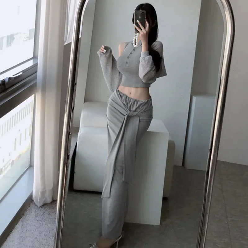 ชุดแฟชั่นเกาหลี ดีไซน์สลิม ชุดเซ็ตอเนกประสงค์ เสื้อเปิดคอครึ่งตัว แขนกุด + กระโปรงยาวทรงเอ สองชิ้น สำหรับผู้หญิง แฟชั่นผู้หญิง 52HC