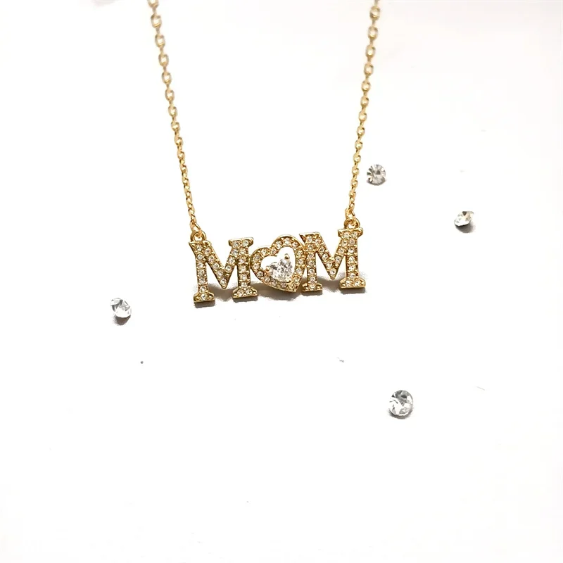 

New 2025 Elegant Green Bamboo Necklace Female Shiny Crystal Light Luxury Clavicle Chain