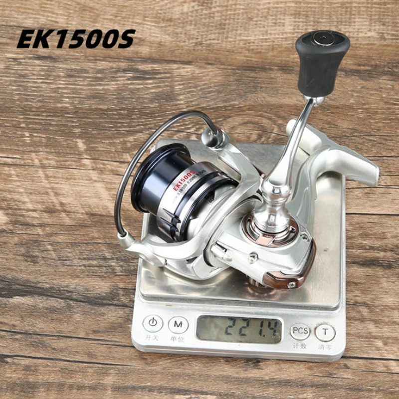 New 5+1BB High Quality Carp Spinning Fishing Reel 5.2:1 Saltwater Bass Metal Spool Fishing Coil Pesca