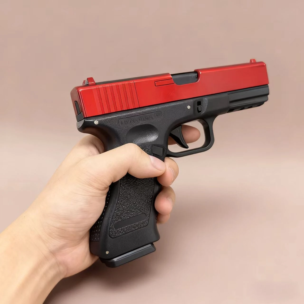 Manual G17 Toy Pistol Lower Magazine Gun With Soft Bullet Airsoft Pistol Outdoor Sports CS for Children Gift