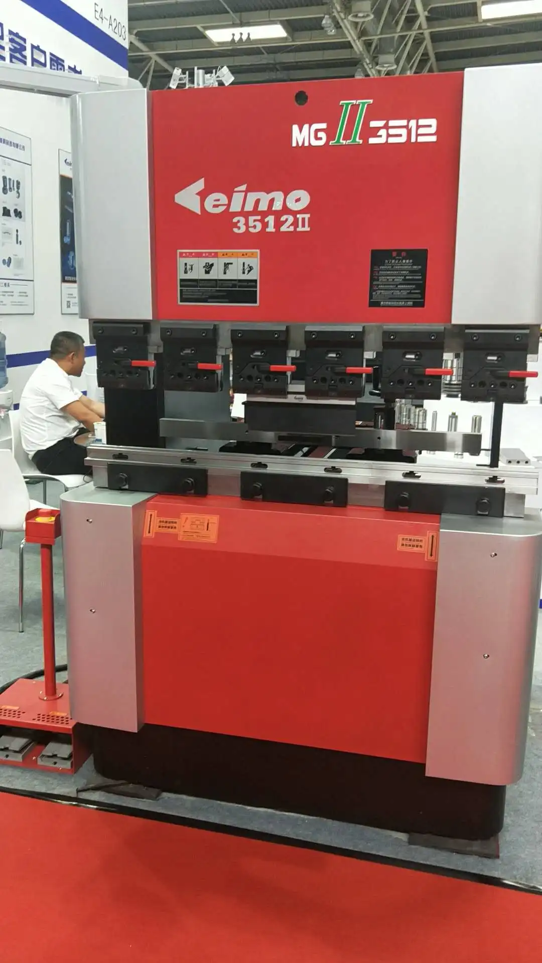 CNC Hydraulic Bending Machine Other Bending Machine Steel Plate Bender Competitive Price