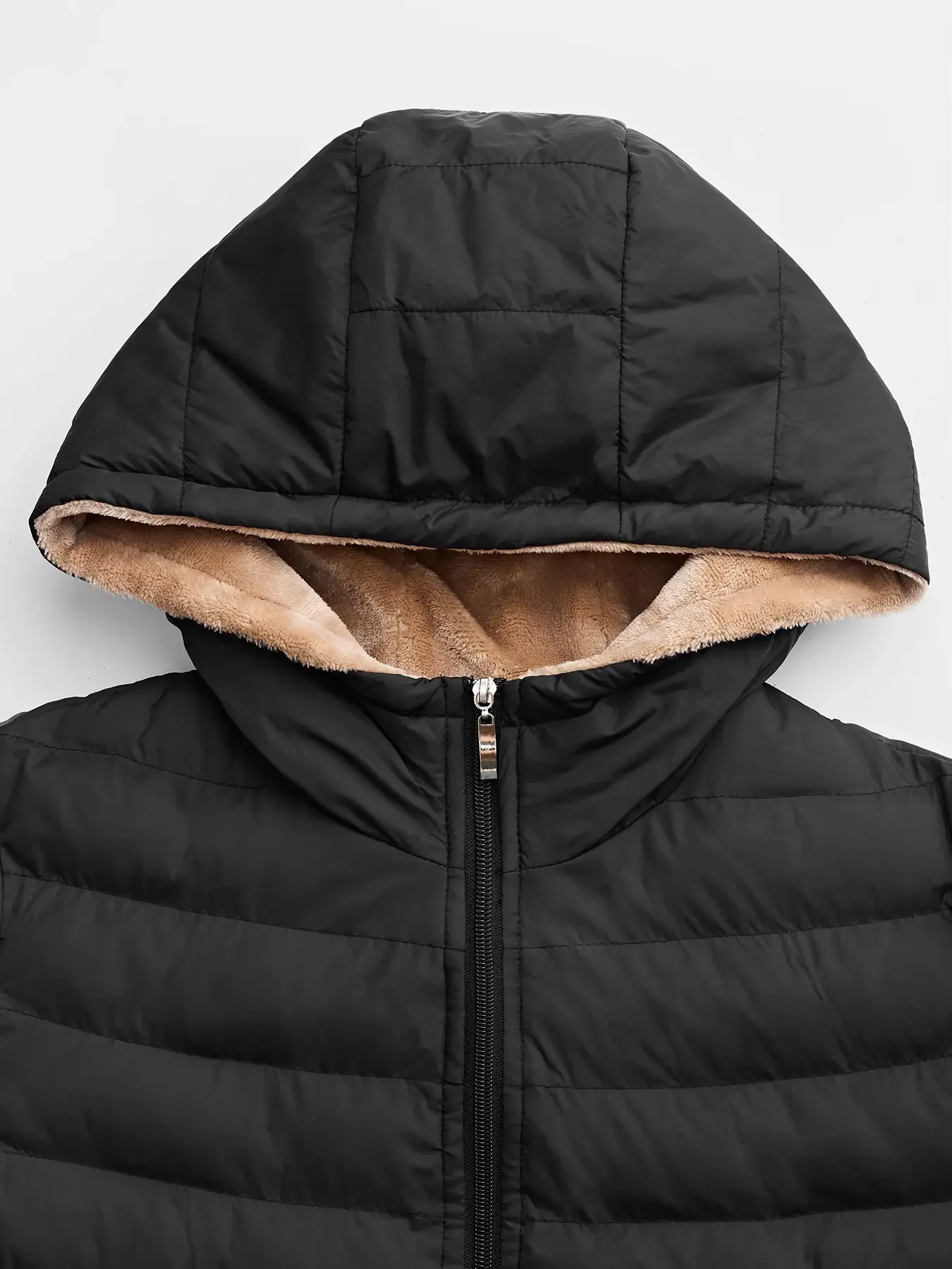 سترة قطنية متوسطة الطول مع سترة قطنية فضفاضة عازلة بغطاء للرأس من القطيفة وسترة مائة برجية