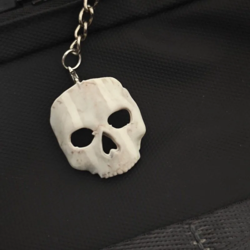 chaveiro-de-acrilico-call-of-duty-simon-ghost-riley-ghost-mascara-balaclava-Unico-e-estiloso-merchandise-de-jogo-decoracao-para-ziper-de-mochila