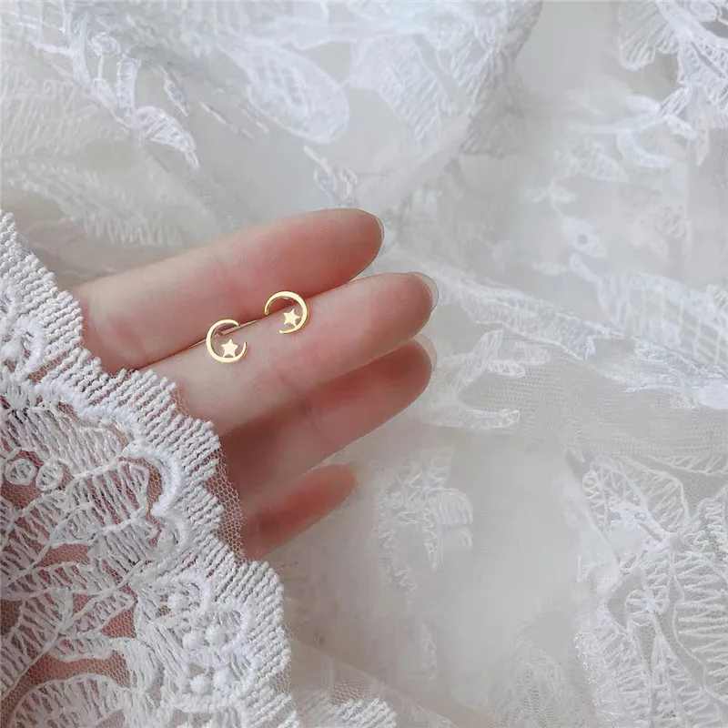32 Style Gold Color Mini Small Butterfly Heart Stud Earring For Women Cartilage Helix Tragus Ear Piercing Jewelry Gift Wholesale