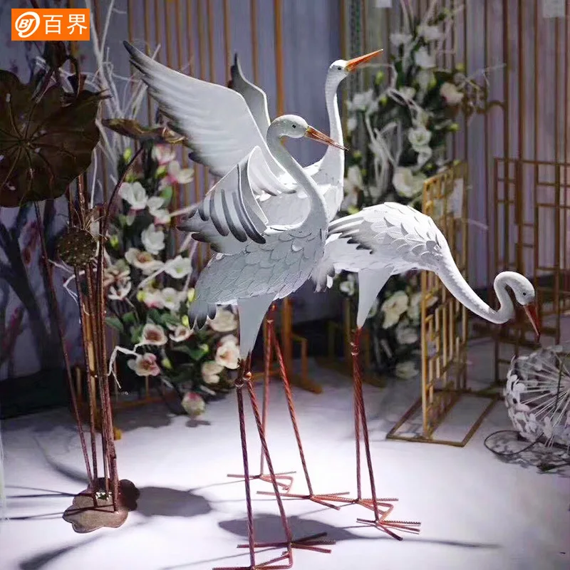 錬鉄製のコウノトリの装飾シミュレーション白鷺飛行鳥ホーム芝生屋外クレーン結婚式の小道具の装飾