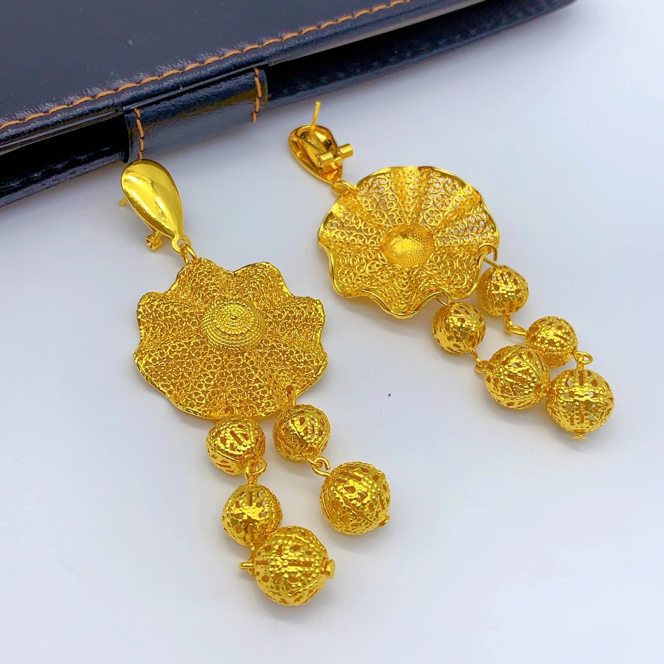 ชุดเครื่องประดับสำหรับผู้หญิง: - Jewelry Making Kits For Girls บทวิจารณ์และราคา