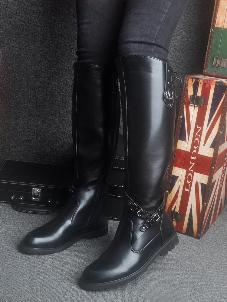 

Men's Knee High Knight Boots Fashion British Style Rivet Belt Buckle Black Round Toe Zip Leather Boots Autumn Winter Male Shoes